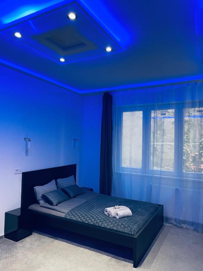 Luxury Suites Budapest Budapeste Exterior foto